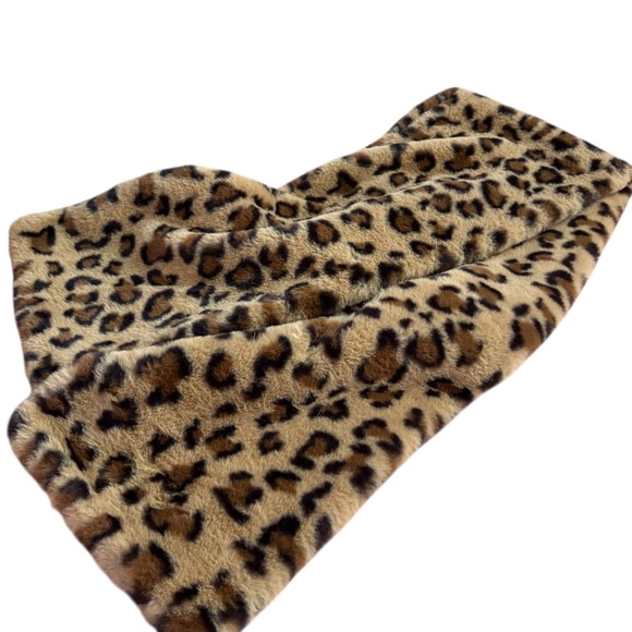 Furry Warm Leopard Print Scarf, Cozy & Super Soft! One Size, Brown, New - Picture 2 of 3